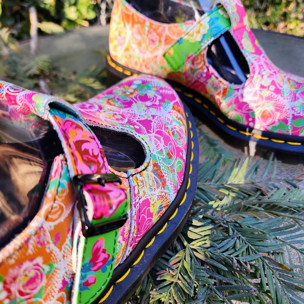 Dr. Martens Polley Daze - Picture 5 of 7